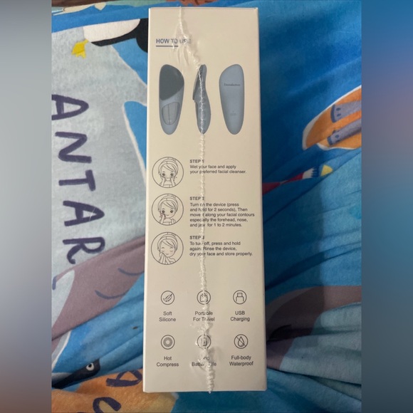 Dermalactives Pure skin Cleansing Brush Sealed Brand New - Picture 2 of 4